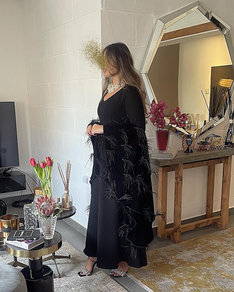 GIGI IN BLACK