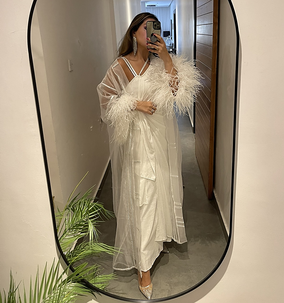 WHITE WITH SILVER MIROR