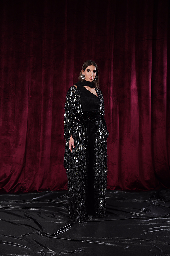 Black shimmer