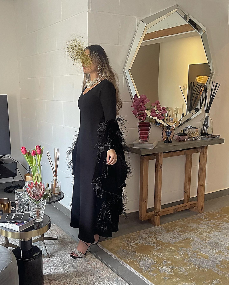 GIGI IN BLACK
