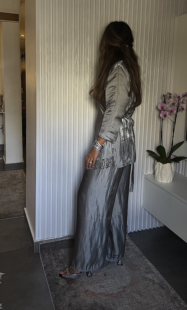OLIVE GREY