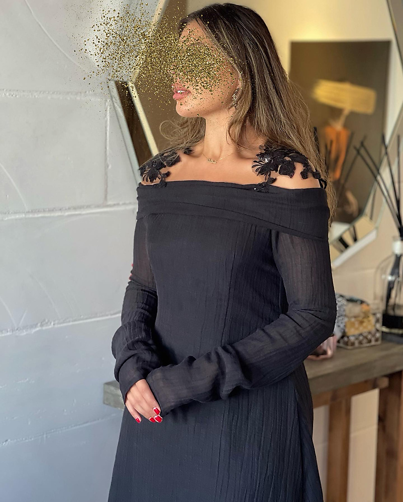 BLACK LONG SLEEVE