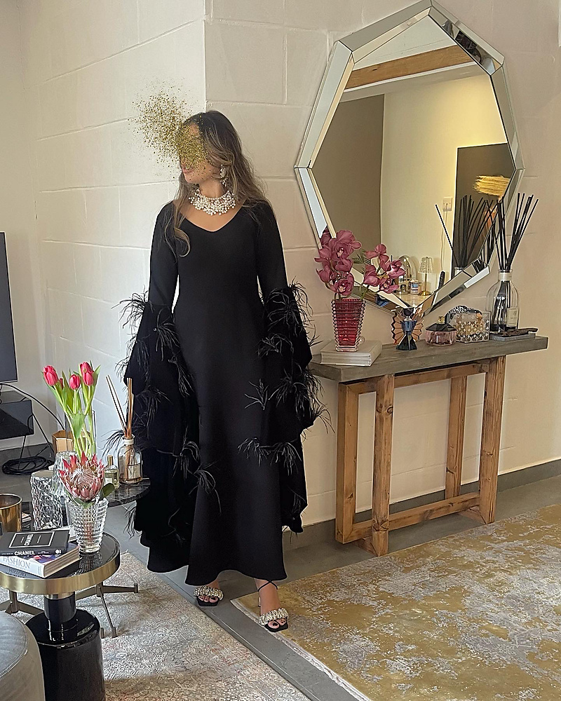 GIGI IN BLACK