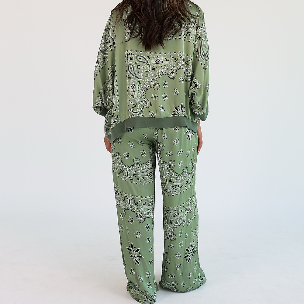 Silk Set Olive Green ( Free Size )