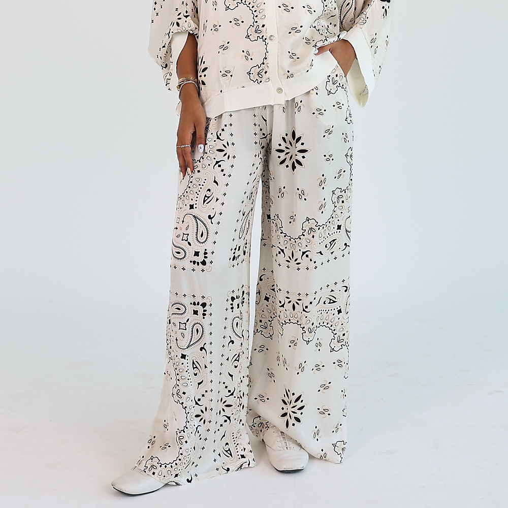 Silk Set Off White ( Free Size )