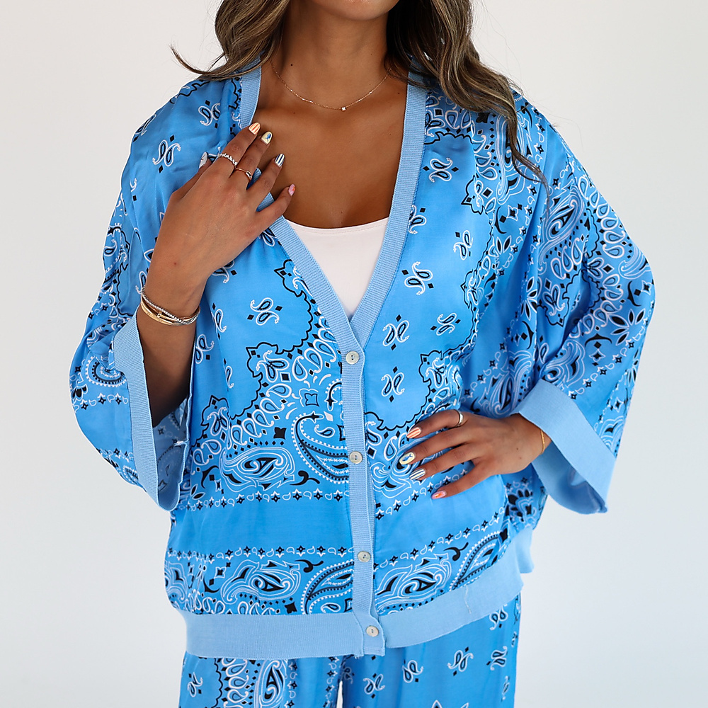 Silk Set light blue ( Free size )