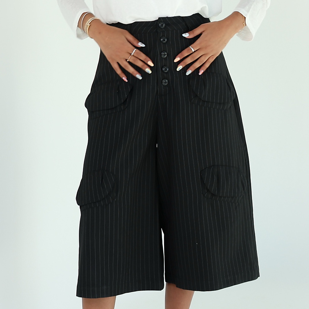 Pocket Wide-Leg Shorts
