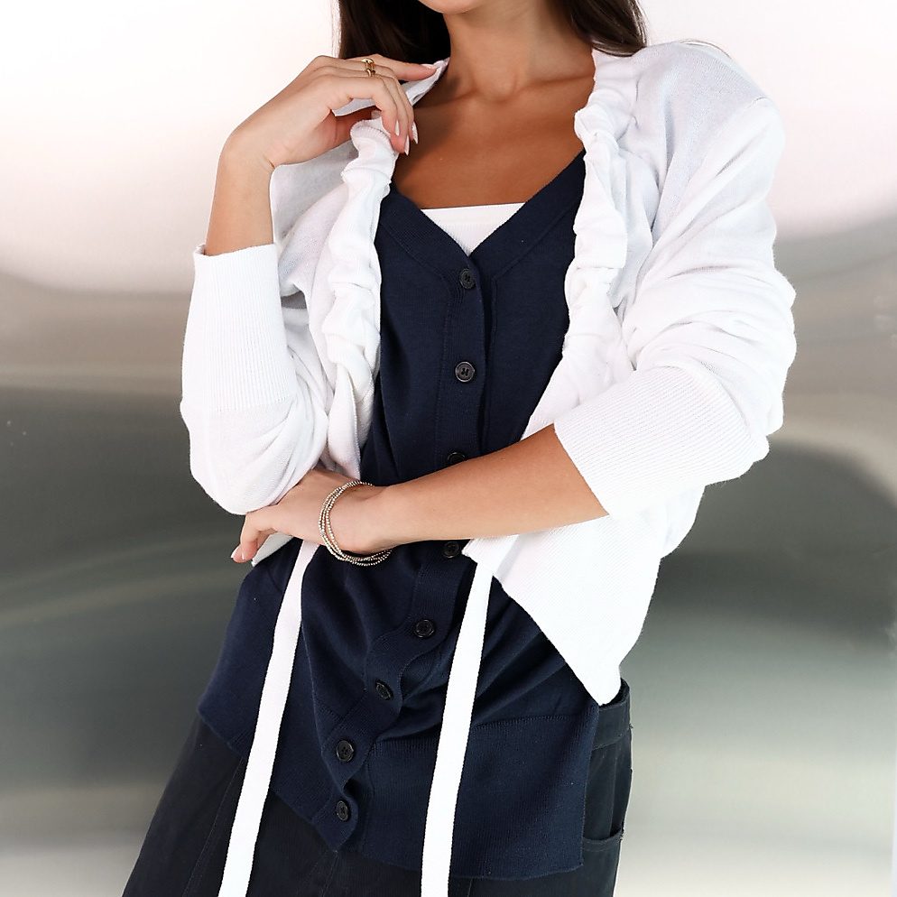 Cropped knit cardigan White
