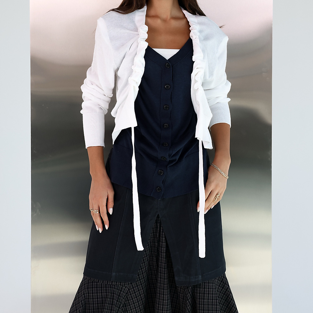 Cropped knit cardigan White