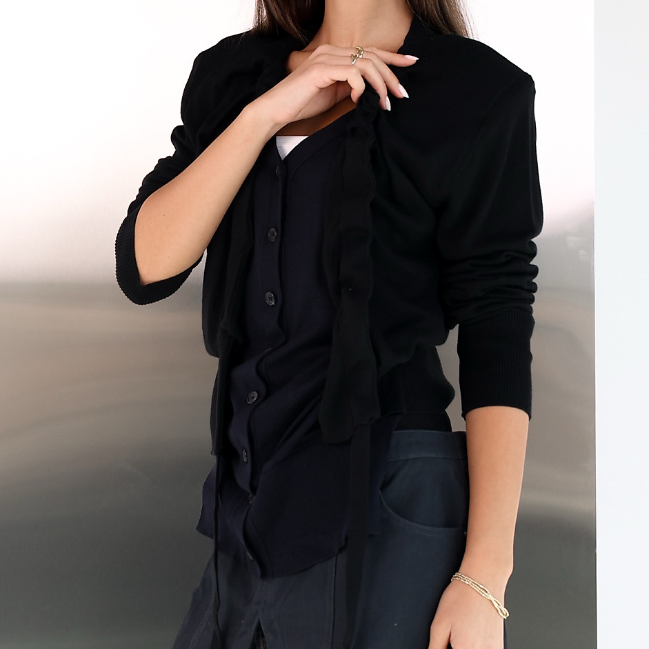Cropped knit cardigan Black