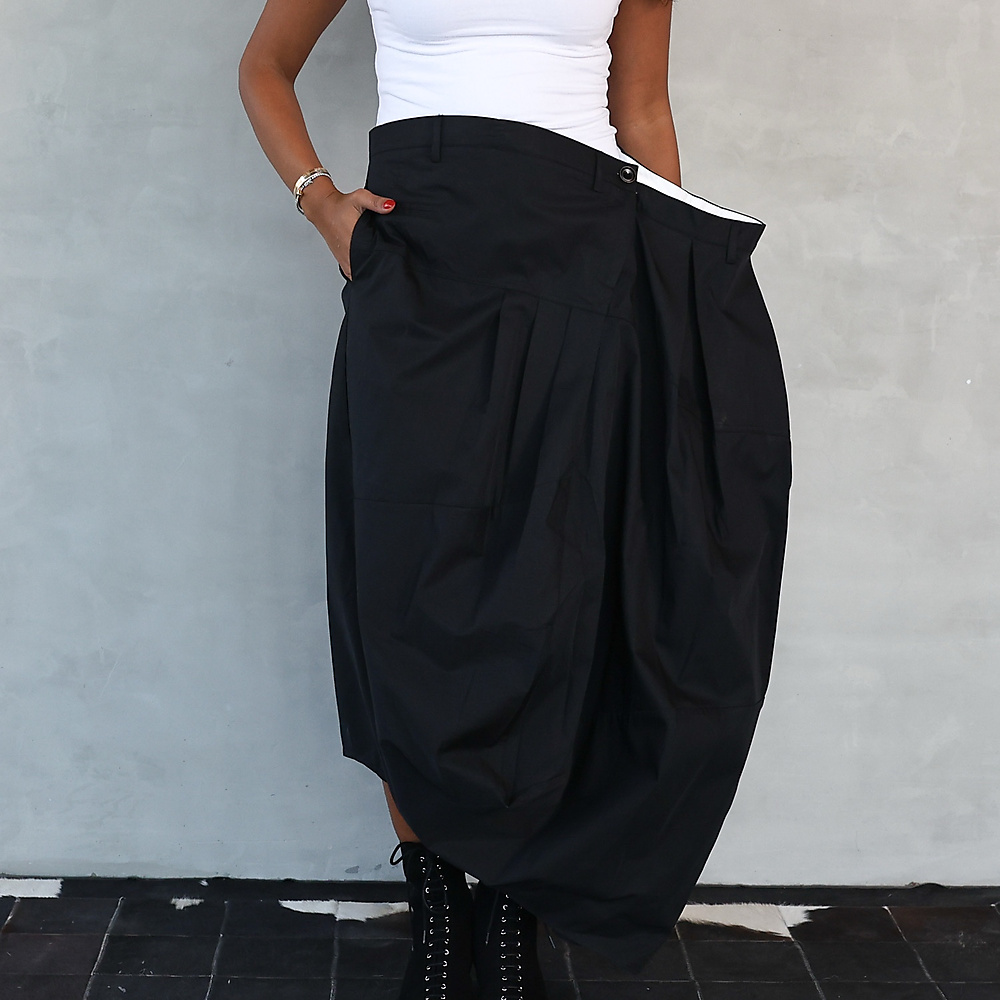Twist Skirt Black