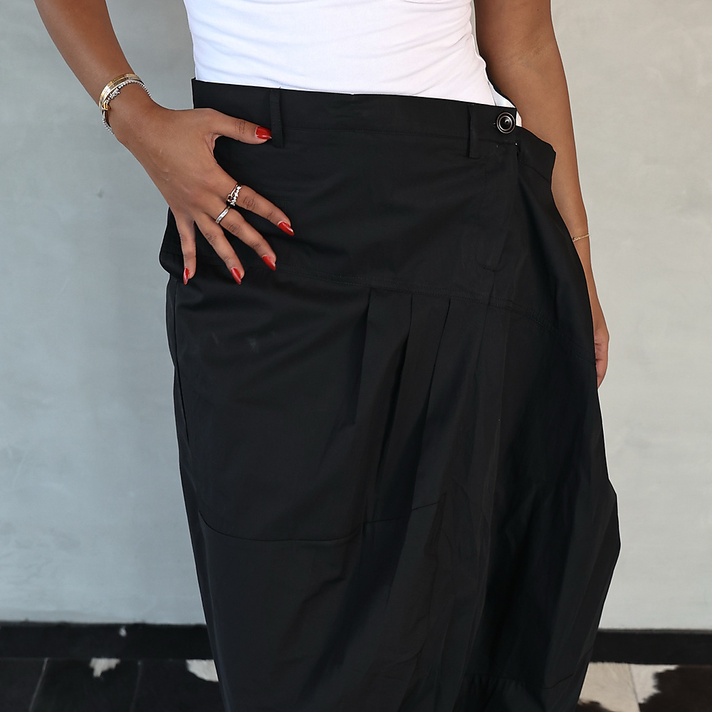 Twist Skirt Black