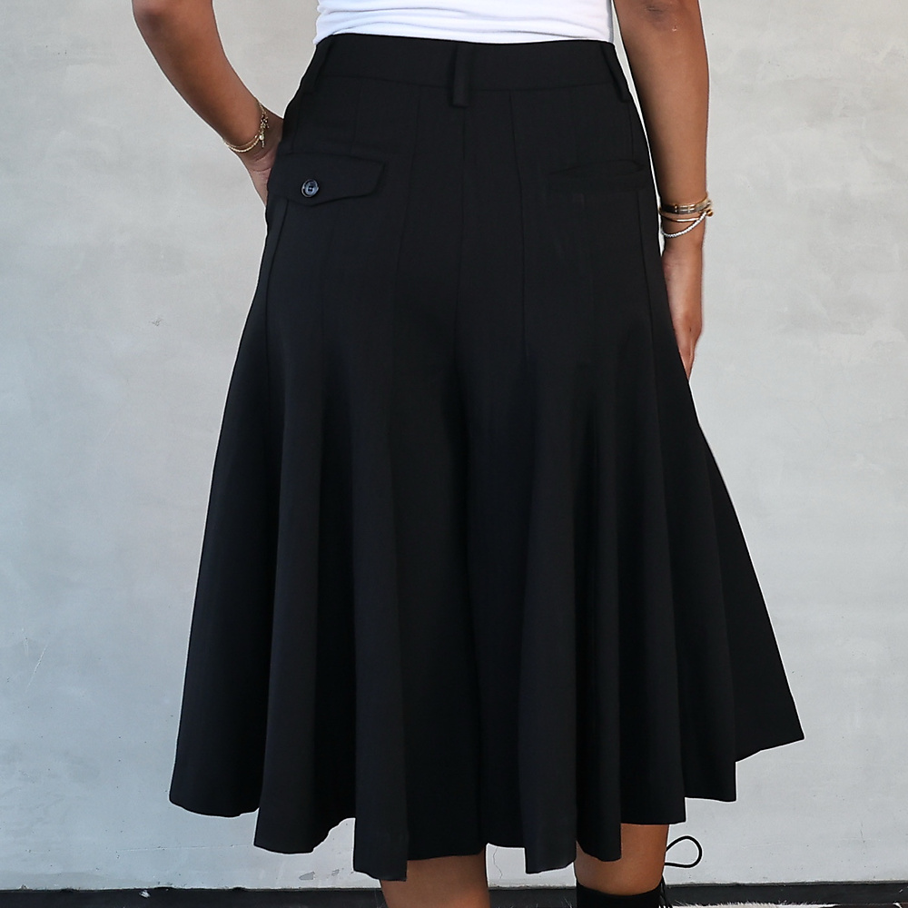 Pleated shorts Black