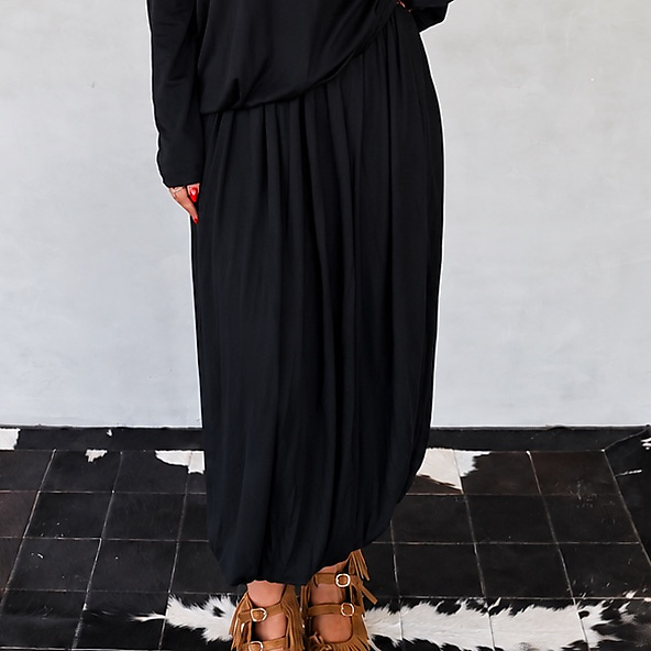 Light Wool Top & Maxi Skirt Set Black