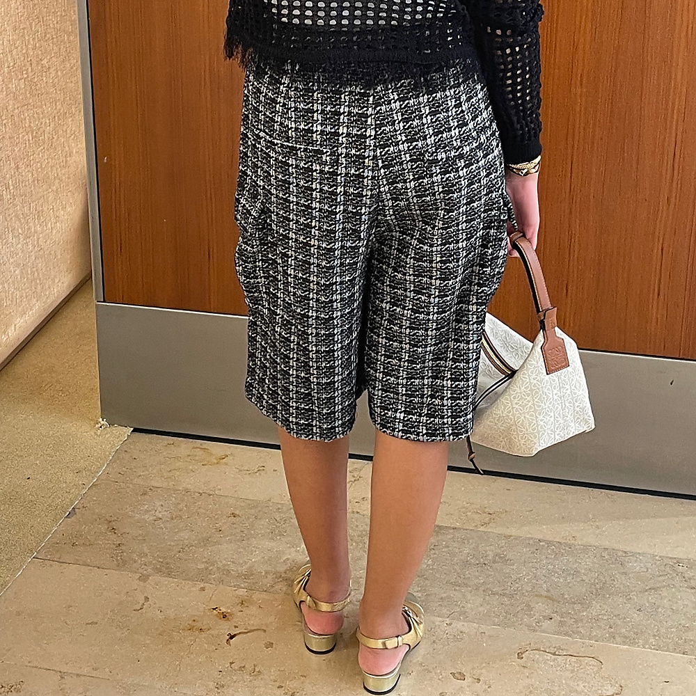 Tweed Short black and white