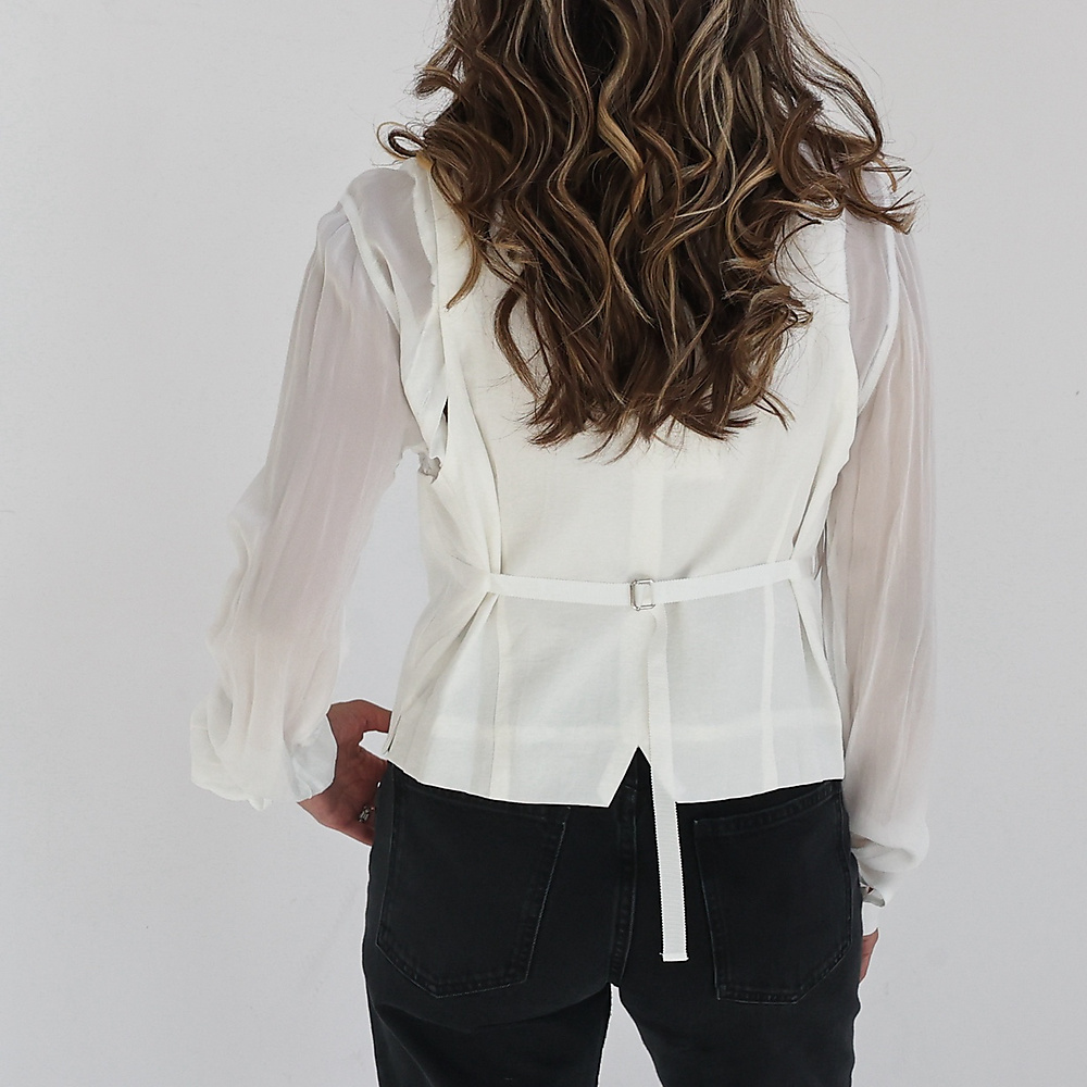 Open shoulder Top