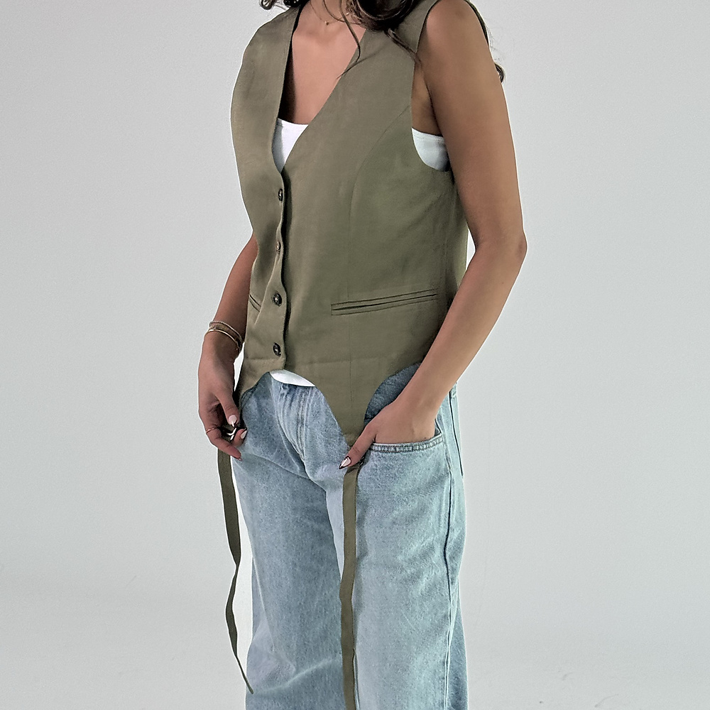 Lenin Vest