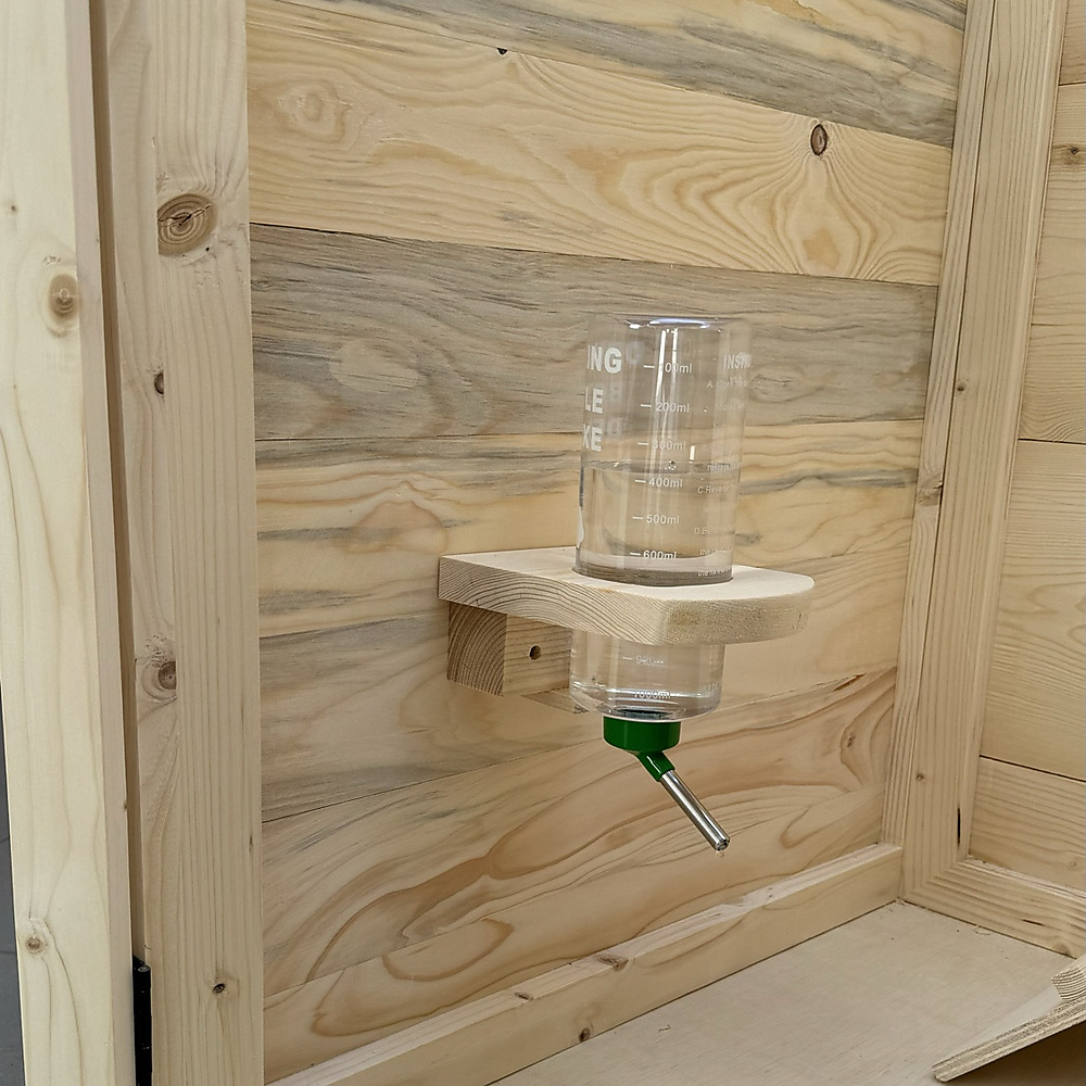 Double-Level Rabbit Hutch