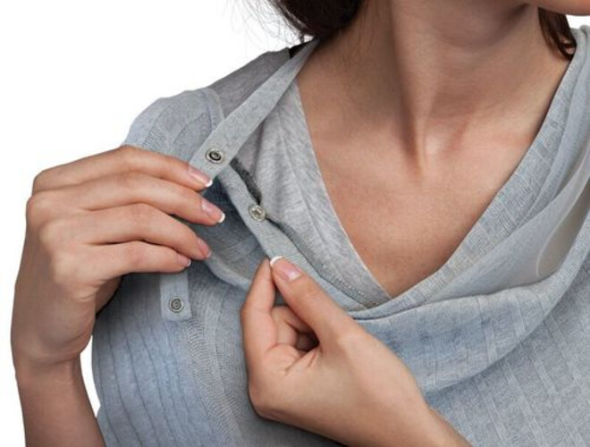 تشيكو وشاح الرضاعة بوبي - لون فضي