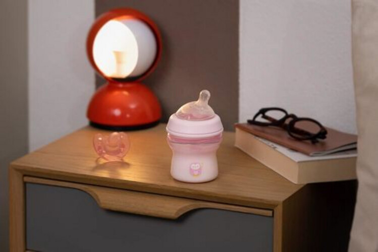 Chicco Natural Feeling Bottle 0M+ - 150ML - Pink