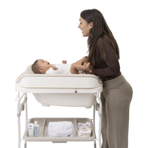 شيكو حوض استحمام و طاولة غيار - لؤلؤة الأم