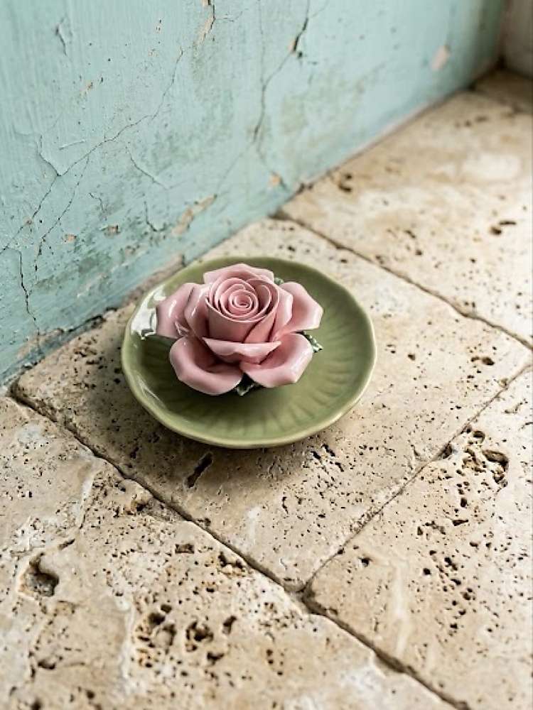 Rose incense burner for thin incense sticks
