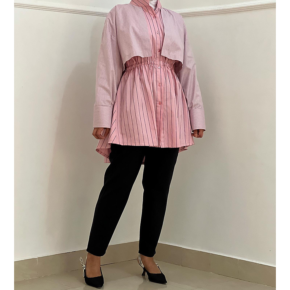 pink shirt