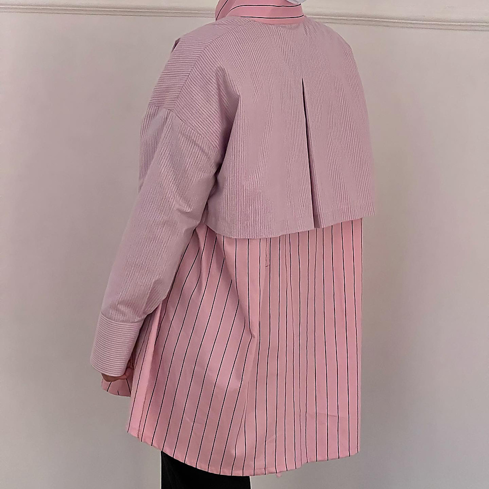 pink shirt