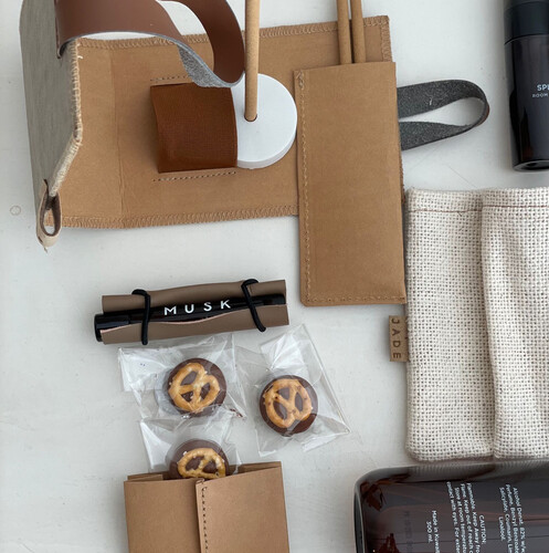 صندوق الهدايا مع مسك