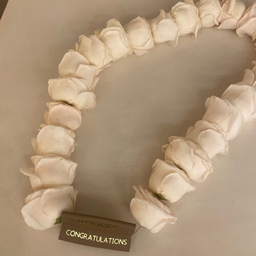 طوق روز