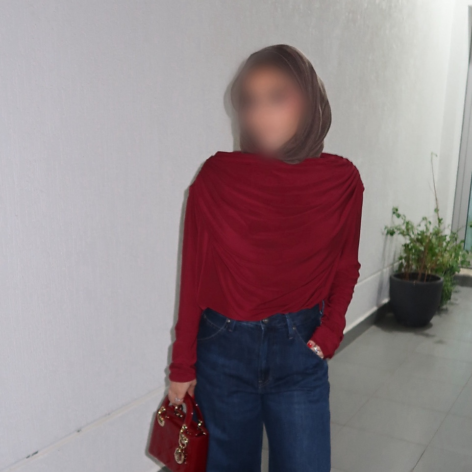 burgandy Maison ruffles shirt