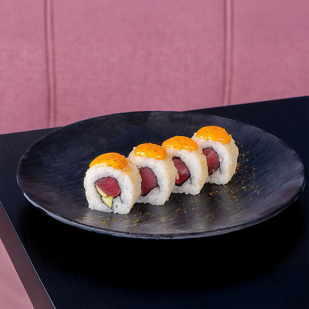 Spicy Tuna Ura Maki Roll