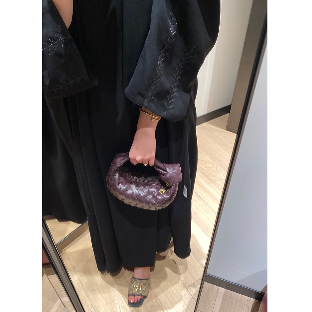 تطريز اسود