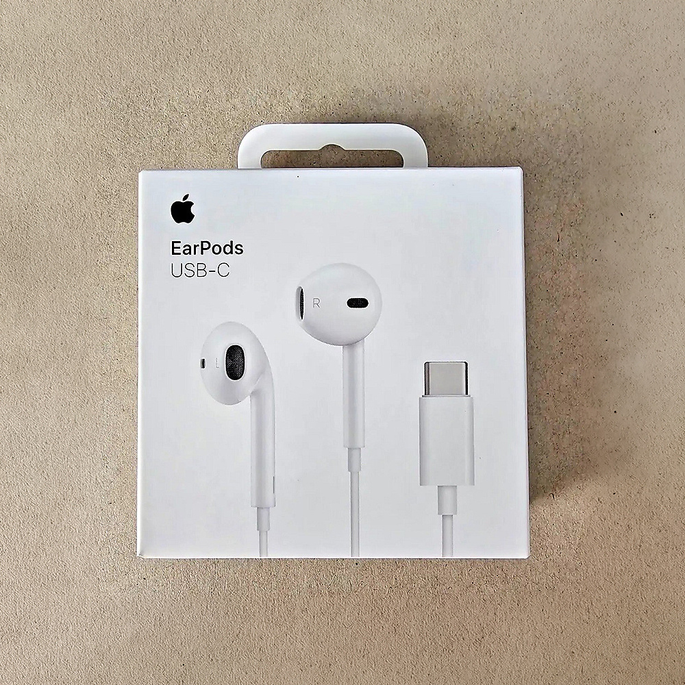 Apple EarPods Headphone  Type C