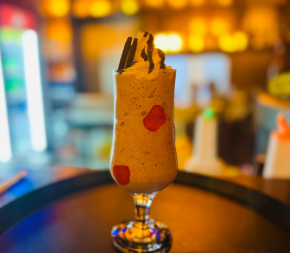 Strawberry Oreo Shake