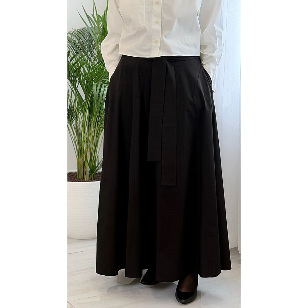 Noir Skirt