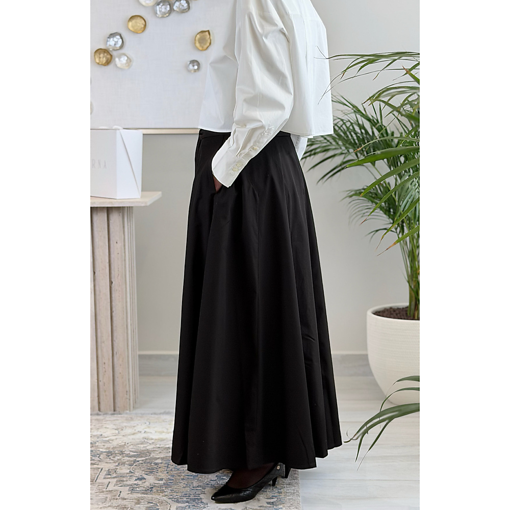 Noir Skirt