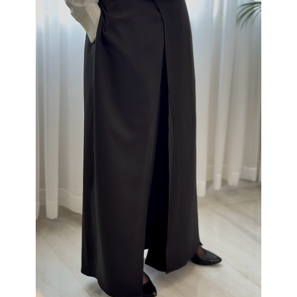 Noir Classic Cross Pants