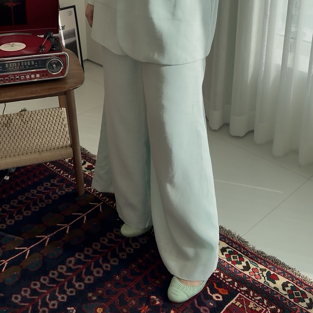 Tiffany Linen Suit 4.0