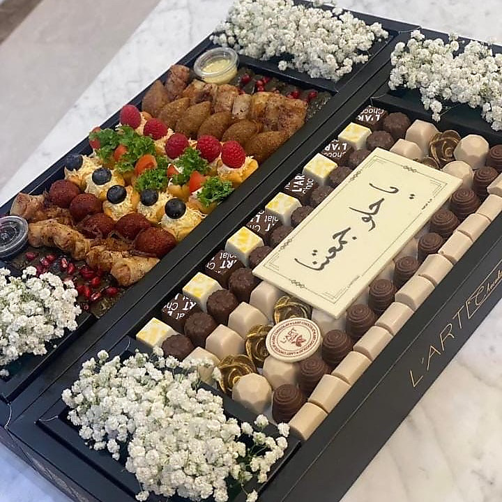 بوكسين حلا فاخر وموالح مشكلة