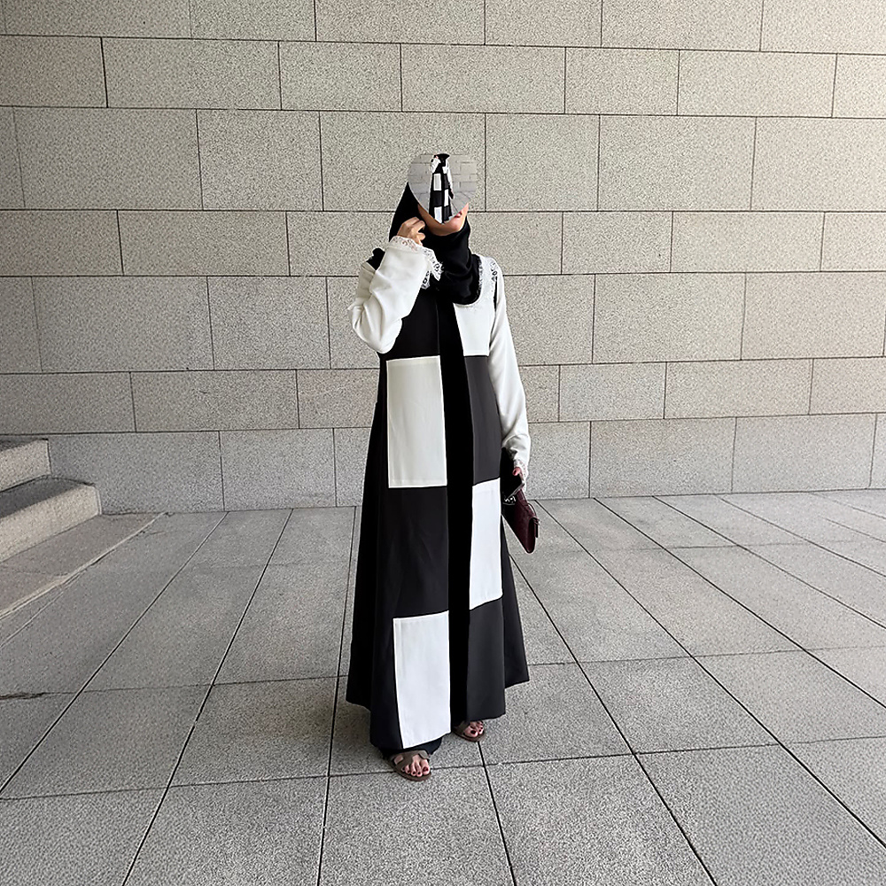 W21