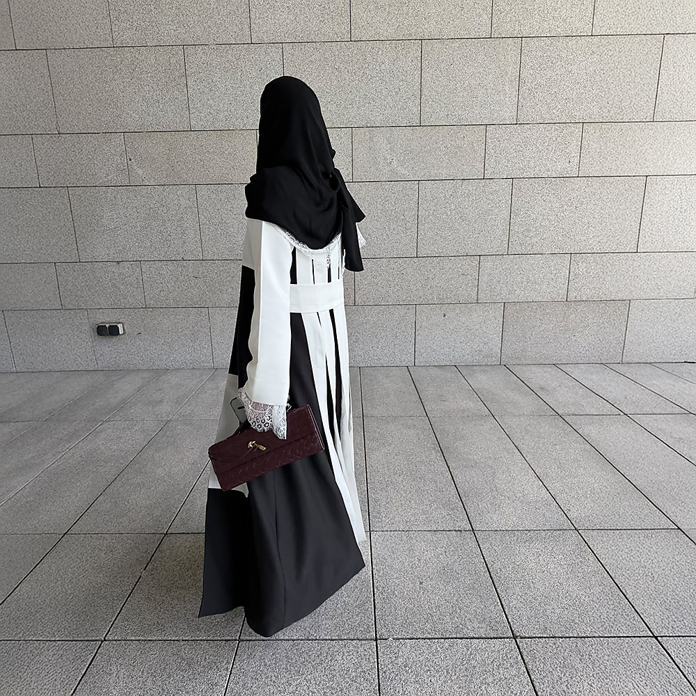 W21