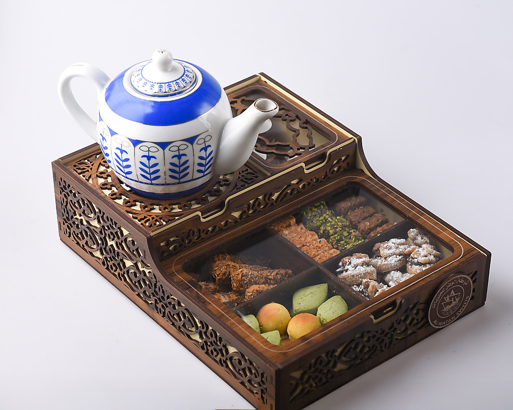 Alhalwaji dawa box with ghory