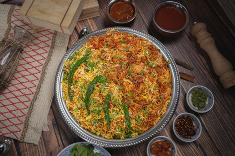 Muttahada Chicken Biryani