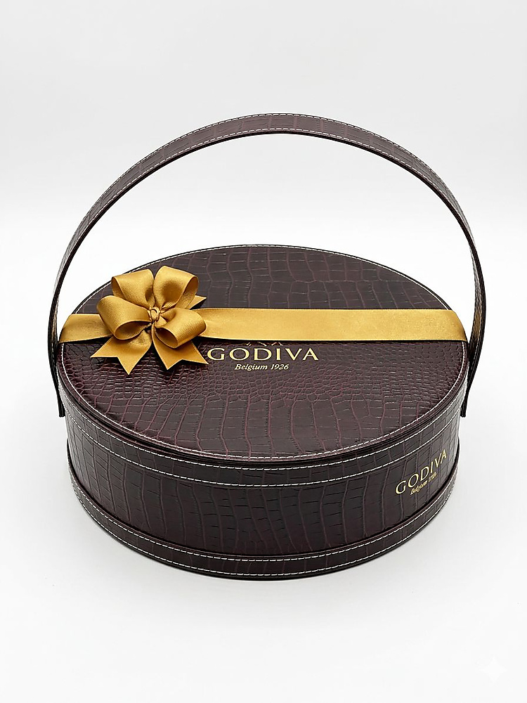 Luxurios Oval Chocolate Hamper