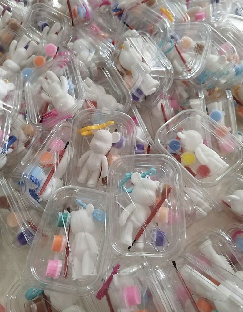 تلوين دب +مدالية