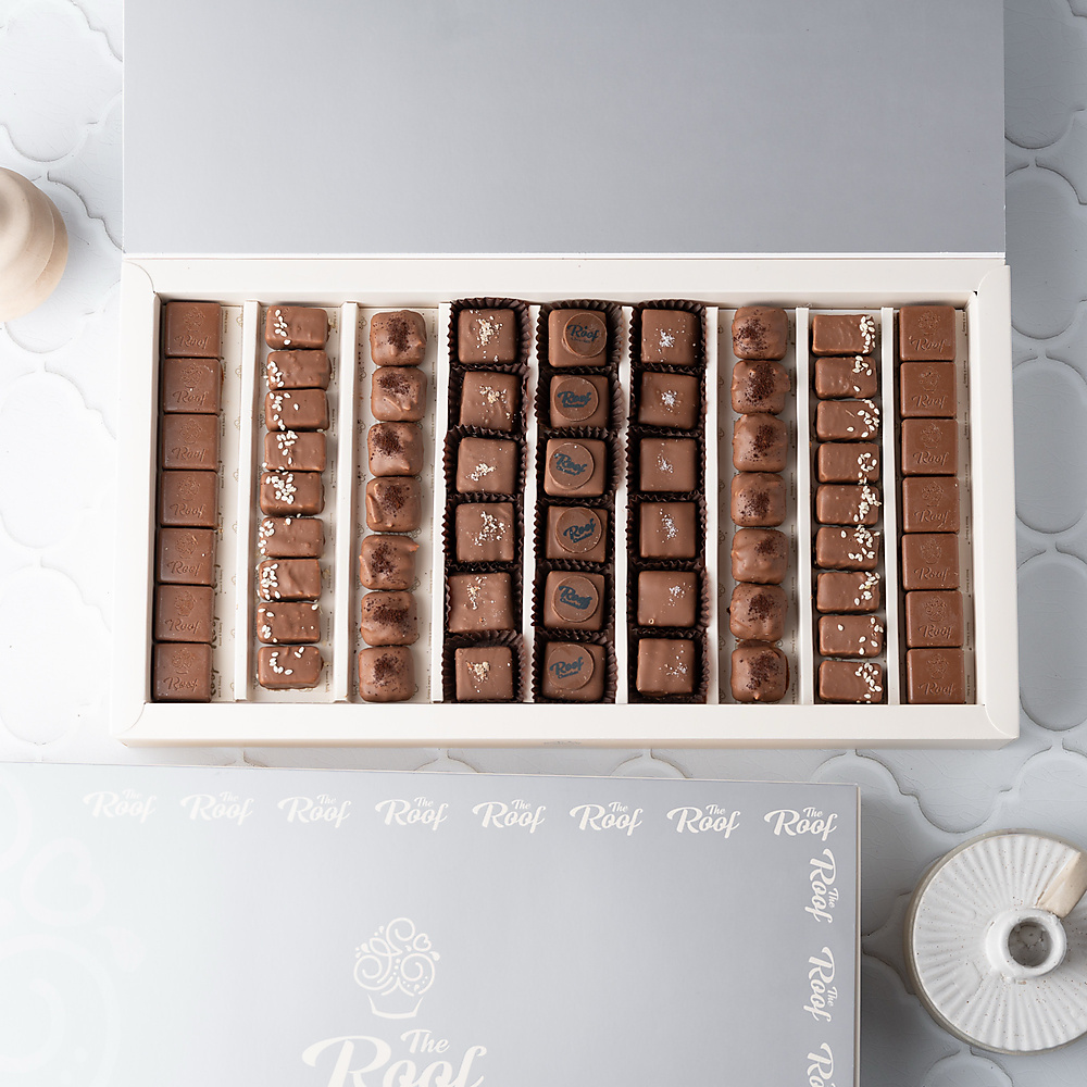 Oval Cocoa Box