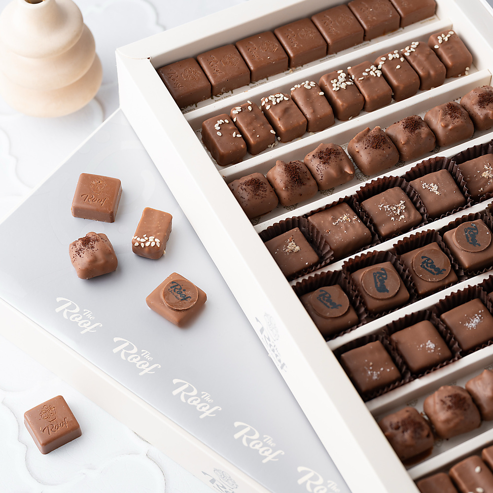 Oval Cocoa Box