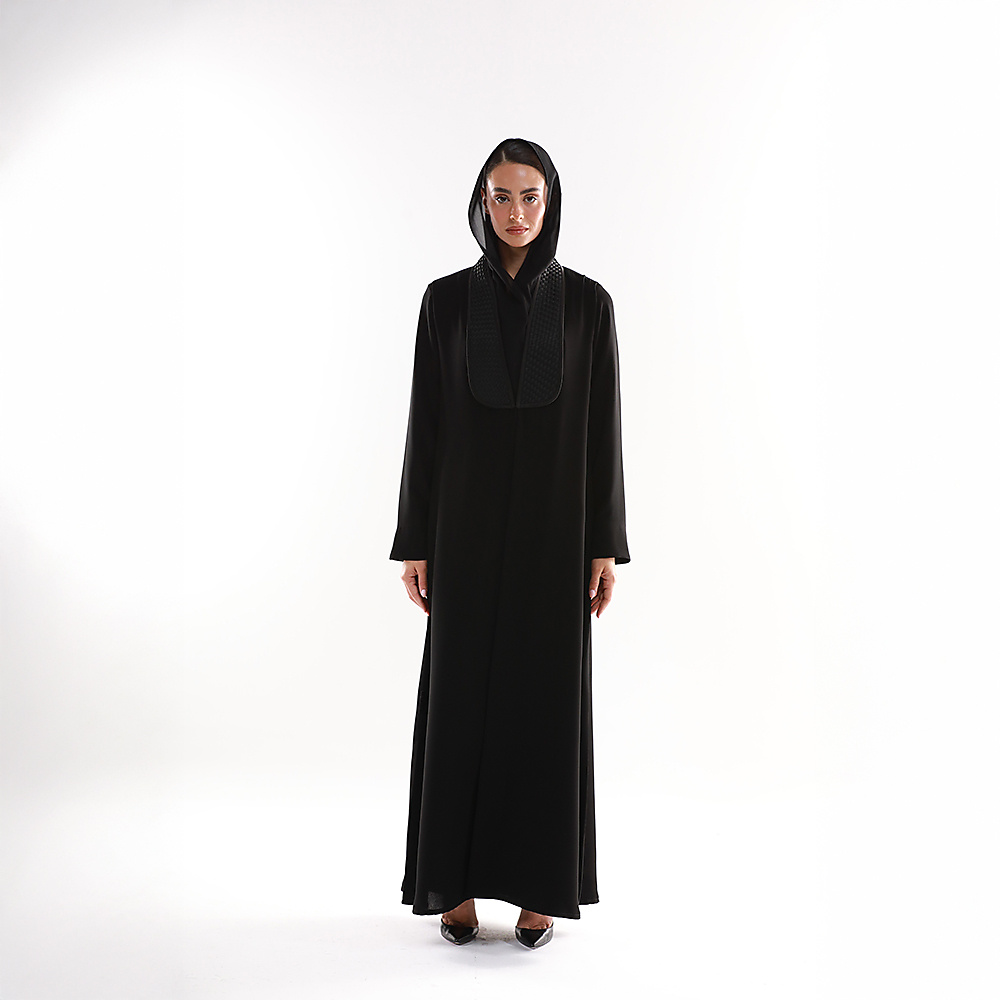 عباية بتفاصيل يدويًا N2002