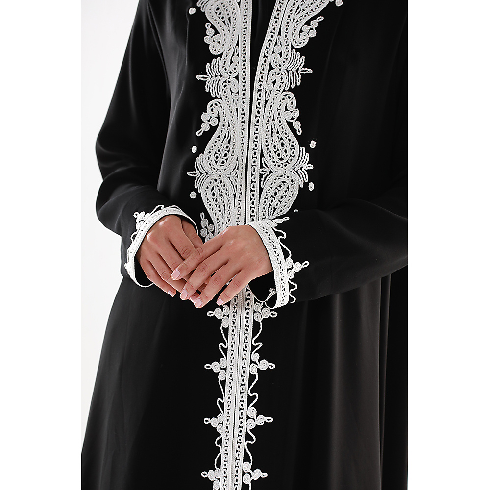 عباية مطرزة  N2005